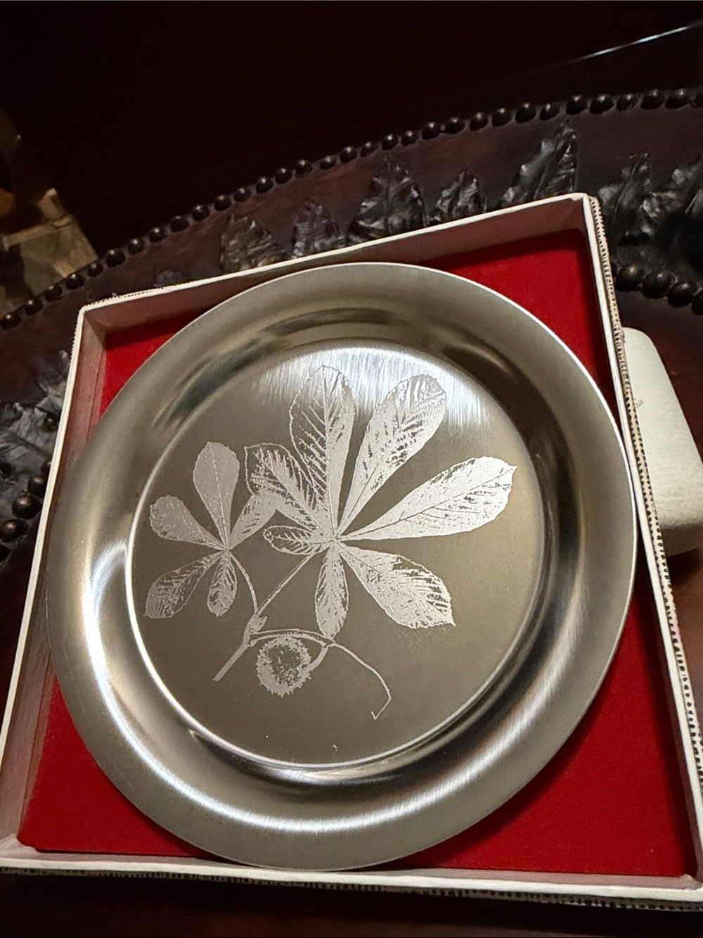 Thyssen Edelstahl Silver Decorative Metal Serving Bowl with Etched Leaf Design
